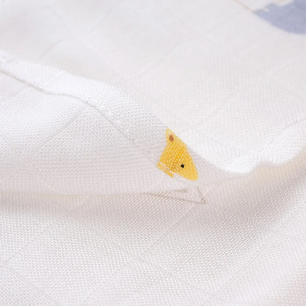 Khăn gạc tắm sợi tre 2 lớp Animo T2304_NBA005 (60x120cm,1 cái) (giao màu ngẫu nhiên)