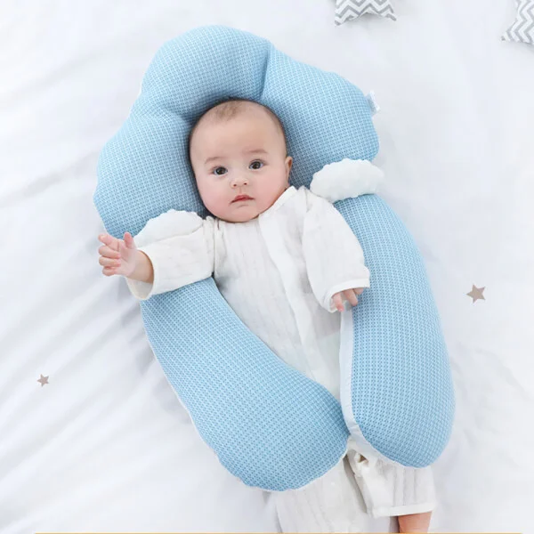 Gối chặn chữ U đa năng, chống bẹp đầu cho bé Animo B2306_MN005 (46x70cm,Xanh)