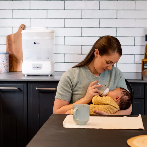 Máy tiệt trùng hơi nước và sấy khô Tommee Tippee Steri-Dry (New)