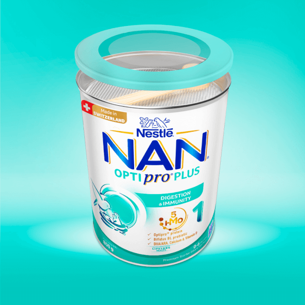 Sữa Nan Optipro PLUS 1 800g, với 5HMO, sản xuất tại Thụy Sỹ (0-6 tháng) (Giao bao bì ngẫu nhiên)