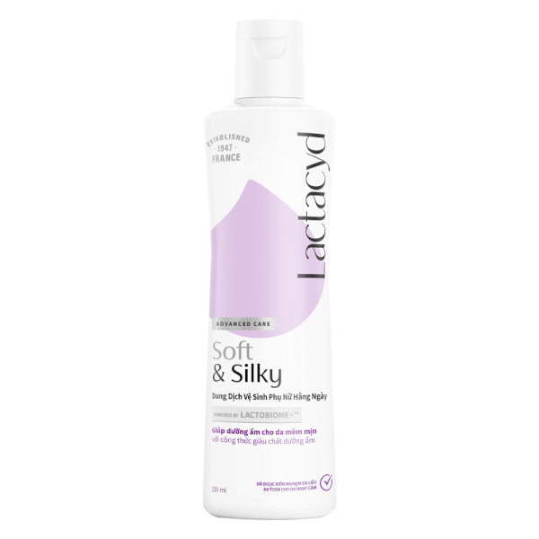Dung Dịch Vệ Sinh Phụ Nữ Lactacyd Soft and Silky 250ml (Giao mẫu ngẫu nhiên)