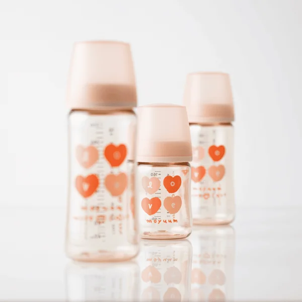 Bình sữa Moyuum thế hệ 3 PPSU 270ml (trái tim hồng)