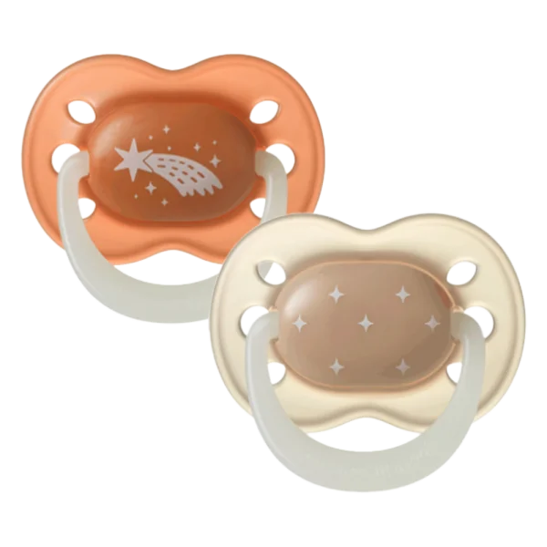 Ty ngậm dạ quang cho bé Tommee Tippee Night Glow 0-6 tháng (vỉ đôi) (giao mẫu ngẫu nhiên)