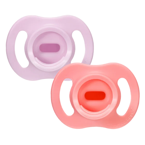 Ty ngậm silicon siêu nhẹ cho bé Tommee Tippee Ultra Light 0-6 tháng (vỉ đôi) (Giao mẫu ngẫu nhiên)