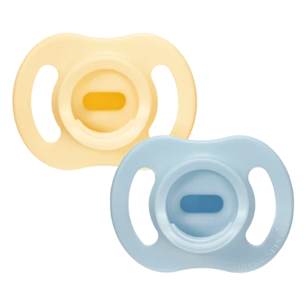 Ty ngậm silicon siêu nhẹ cho bé Tommee Tippee Ultra Light 0-6 tháng (vỉ đôi) (Giao mẫu ngẫu nhiên)