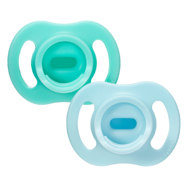 Ty ngậm silicon siêu nhẹ cho bé Tommee Tippee Ultra Light 0-6 tháng (vỉ đôi) (Giao mẫu ngẫu nhiên)