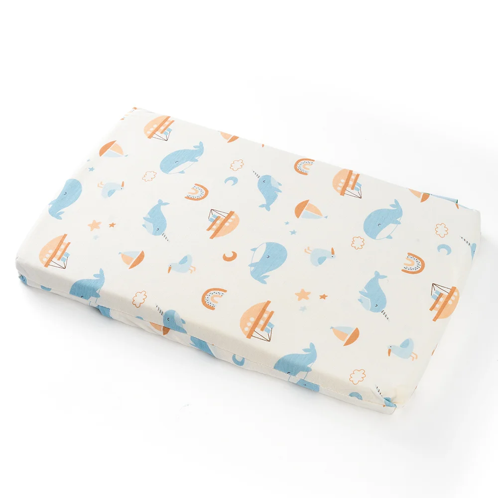 Gối cao su thiên nhiên Baby Lucky - Giao hoạ tiết ngẫu nhiên