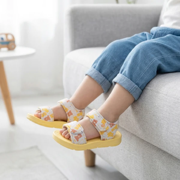 Sandal bé gái Animo A2601_JK006 (17-23,Vàng nhạt)