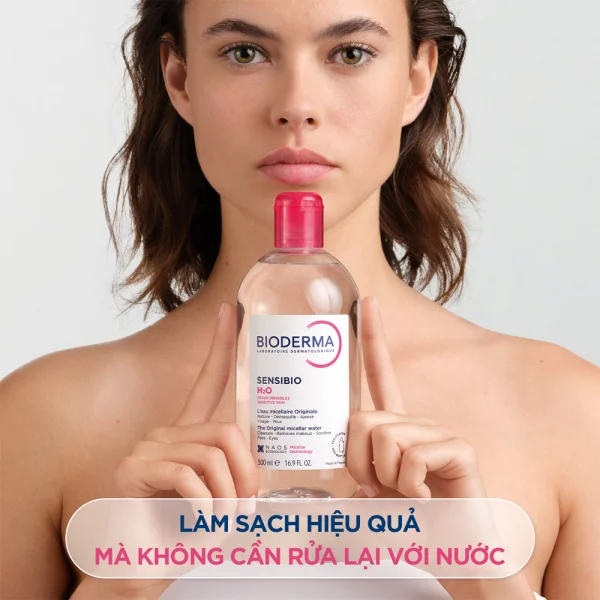 Dung dịch làm sạch và tẩy trang Micellar cho da thường và da nhạy cảm Bioderma Sensibio H2O 100ml