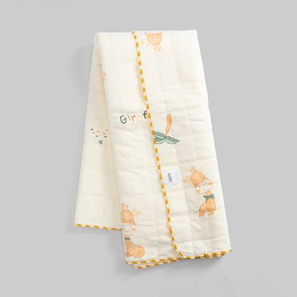 Chăn vải chần bông 3 lớp Animo B2306_MN002 (85x85cm,Kem) - Giao hoạ tiết ngẫu nhiên