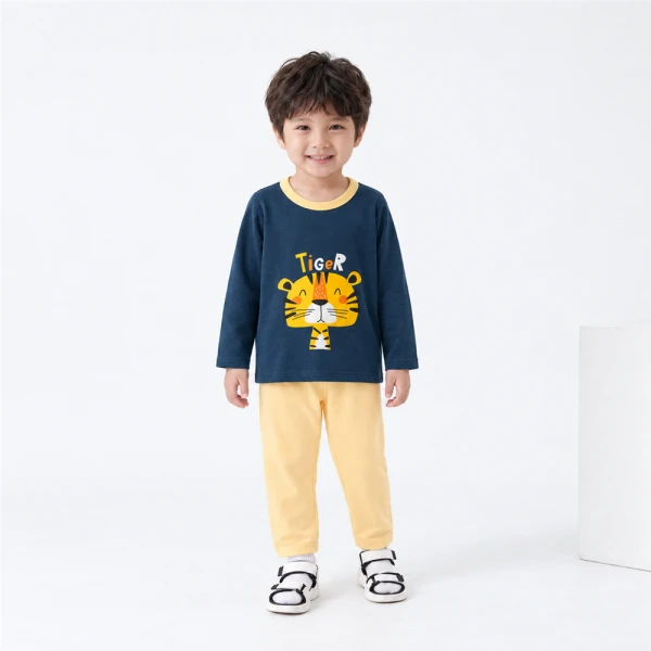 Bộ bé trai dài Animo Easy FW26 HN0826058 (1-4Y,Xanh đậm-Vàng)