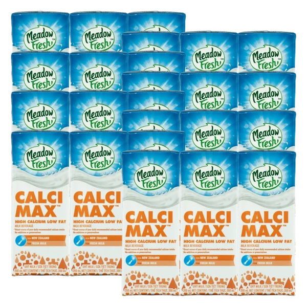Thùng Sữa tươi tiệt trùng Giàu Canxi Ít béo nhãn hiệu Meadow Fresh 200ML (Lốc 3 hộp)