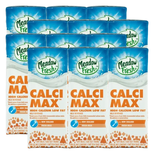 Combo 4 lốc Sữa tươi tiệt trùng Giàu Canxi Ít béo nhãn hiệu Meadow Fresh 200ML (Lốc 3 hộp)