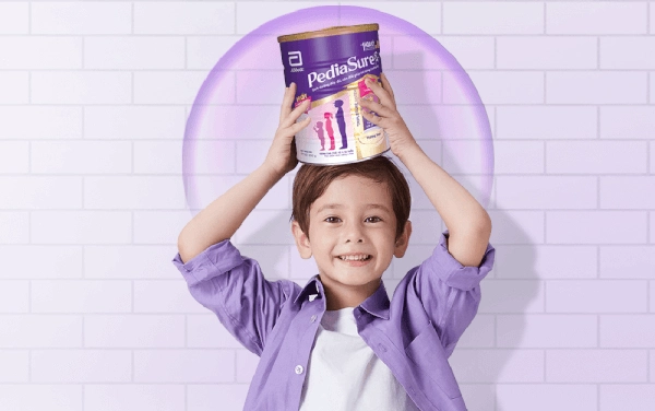 Có nên lựa chọn sữa Pediasure cho trẻ biếng ăn?