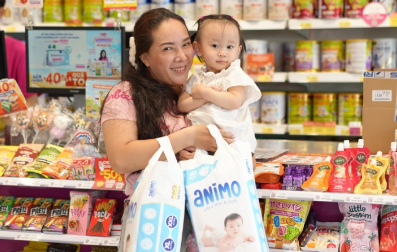 Mua bỉm ở đâu tốt tại Hà Nội? So sánh các kênh và lý do ba mẹ nên lựa chọn Con Cưng