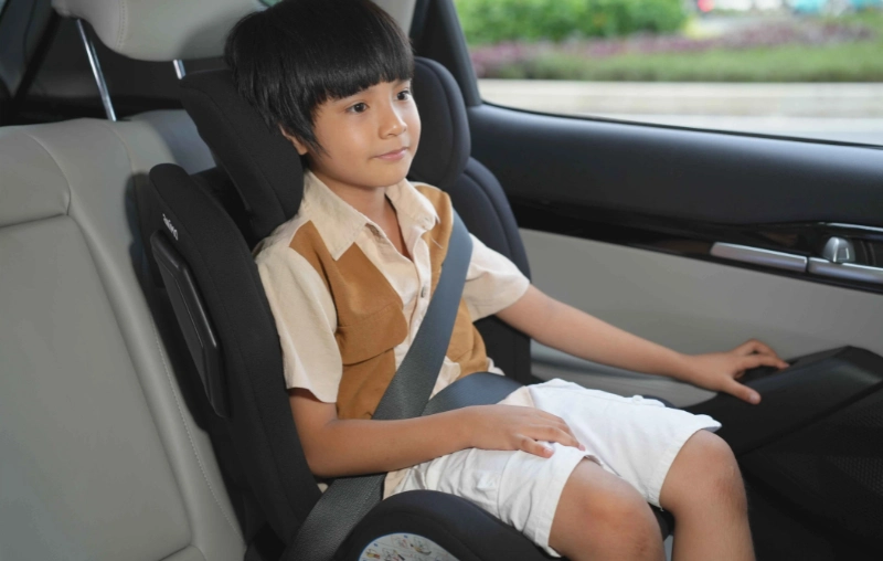 Chọn ghế ngồi ô tô cho bé từ 5 - 6 tuổi: Khi nào nên chuyển sang booster?