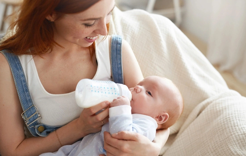 So sánh máy hút sữa Medela, Avent, Spectra và các lựa chọn thay thế giá “mềm” cho mẹ