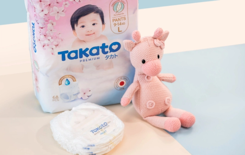So sánh tã Takato với Bobby, Huggies và Molfix: Đâu là lựa chọn phù hợp cho bé?