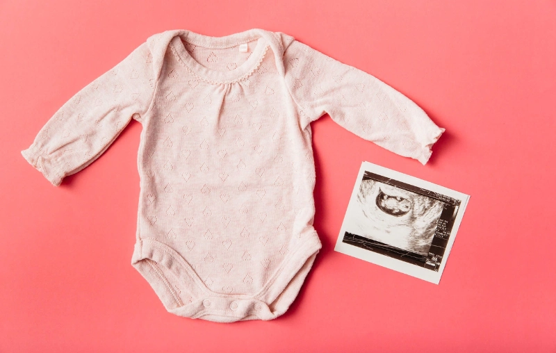 Top bodysuit cho bé gái sơ sinh cực cute: Gợi ý kiểu dáng và mẫu mã đẹp cho mẹ bỉm