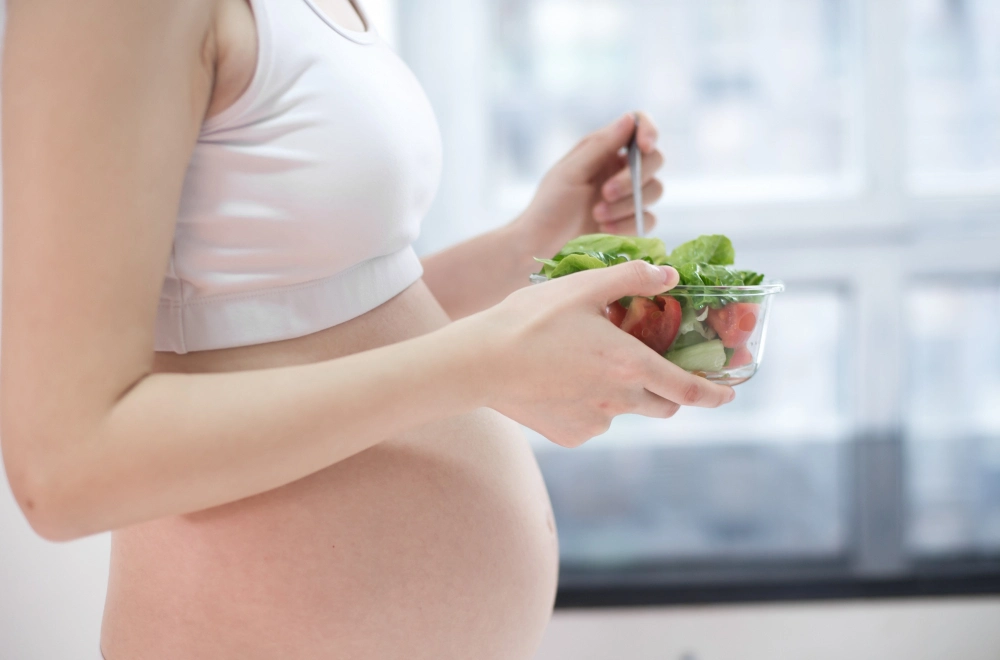 7 cách giảm táo bón, đầy hơi cho bà bầu an toàn tại nhà