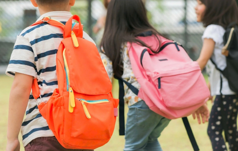 Quần áo cotton giúp con vừa thoải mái lại vừa giữ ấm hiệu quả.