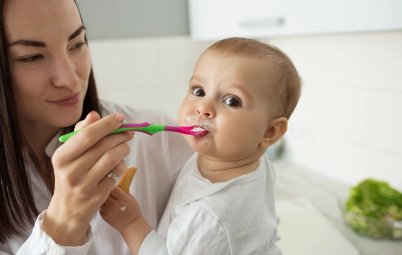 “Bắt bài” vòng lặp gây biếng ăn và cách giúp cho bé ăn ngon ngủ ngon mỗi ngày