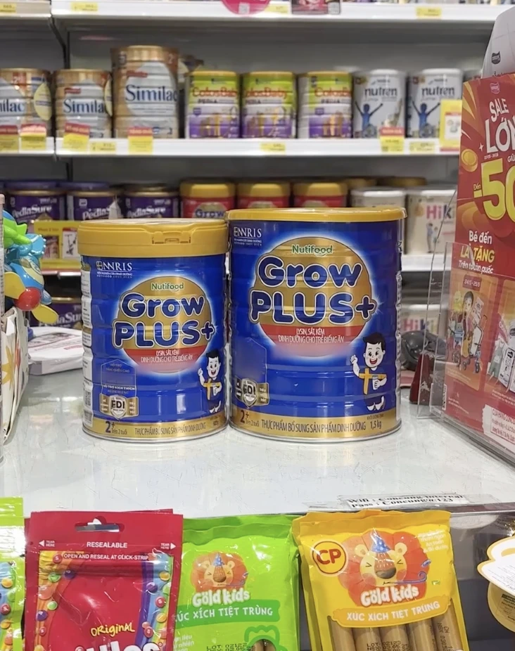 Lon GrowPLUS+ xanh này em thấy mấy mẹ mua nhiều lắm luôn!