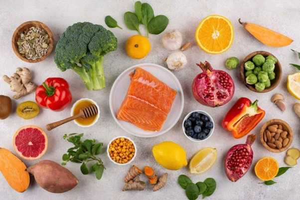 Mua thực phẩm từ c&aacute;c si&ecirc;u thị lớn l&agrave; biện ph&aacute;p an to&agrave;n khi chăm s&oacute;c b&eacute; v&agrave;o m&ugrave;a mưa b&atilde;o.