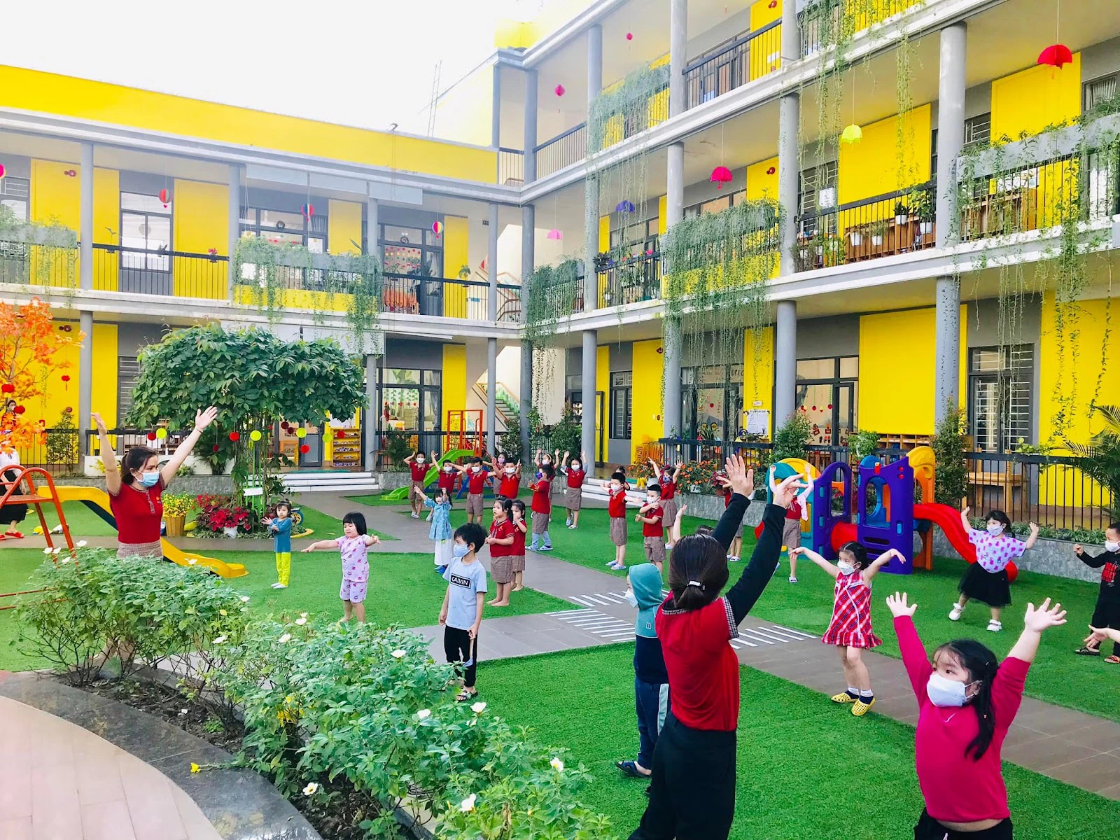 Hoạt động tập thể dục nâng cao sức khỏe (Nguồn: Fanpage trường)