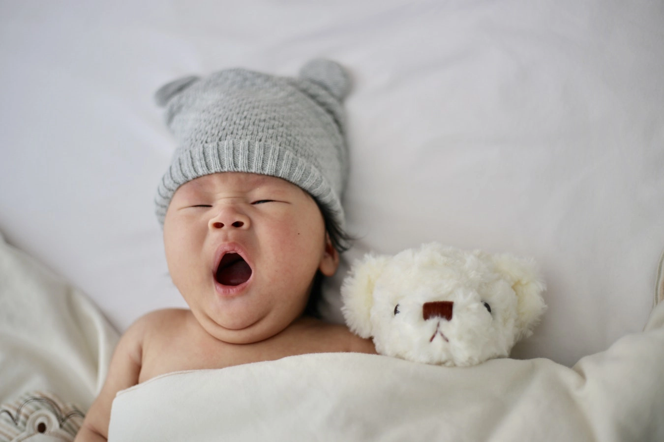Chi tiết bảng thời gian ngủ của trẻ sơ sinh hiện nay - congtynemthangloi.com