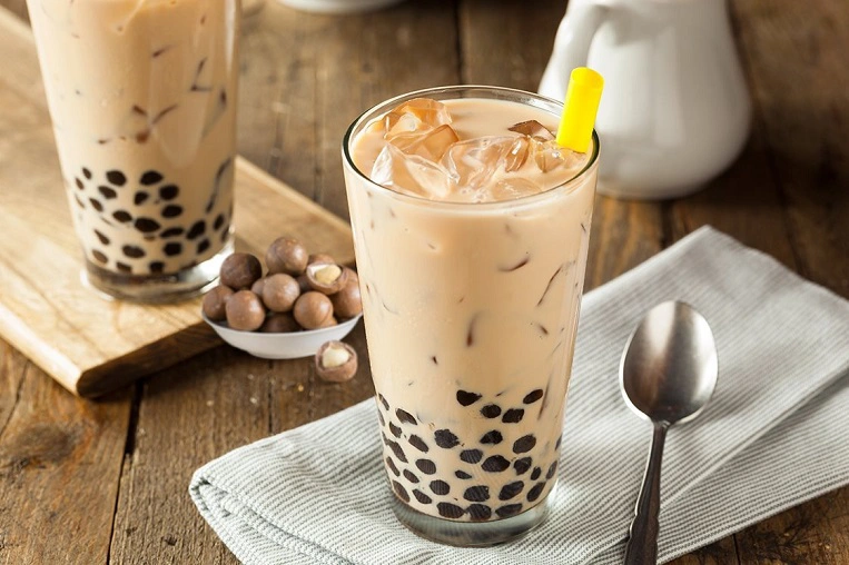 bầu uống trà sữa được không