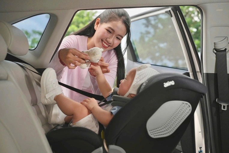 chọn ghế ngồi ô tô phù hợp cho bé