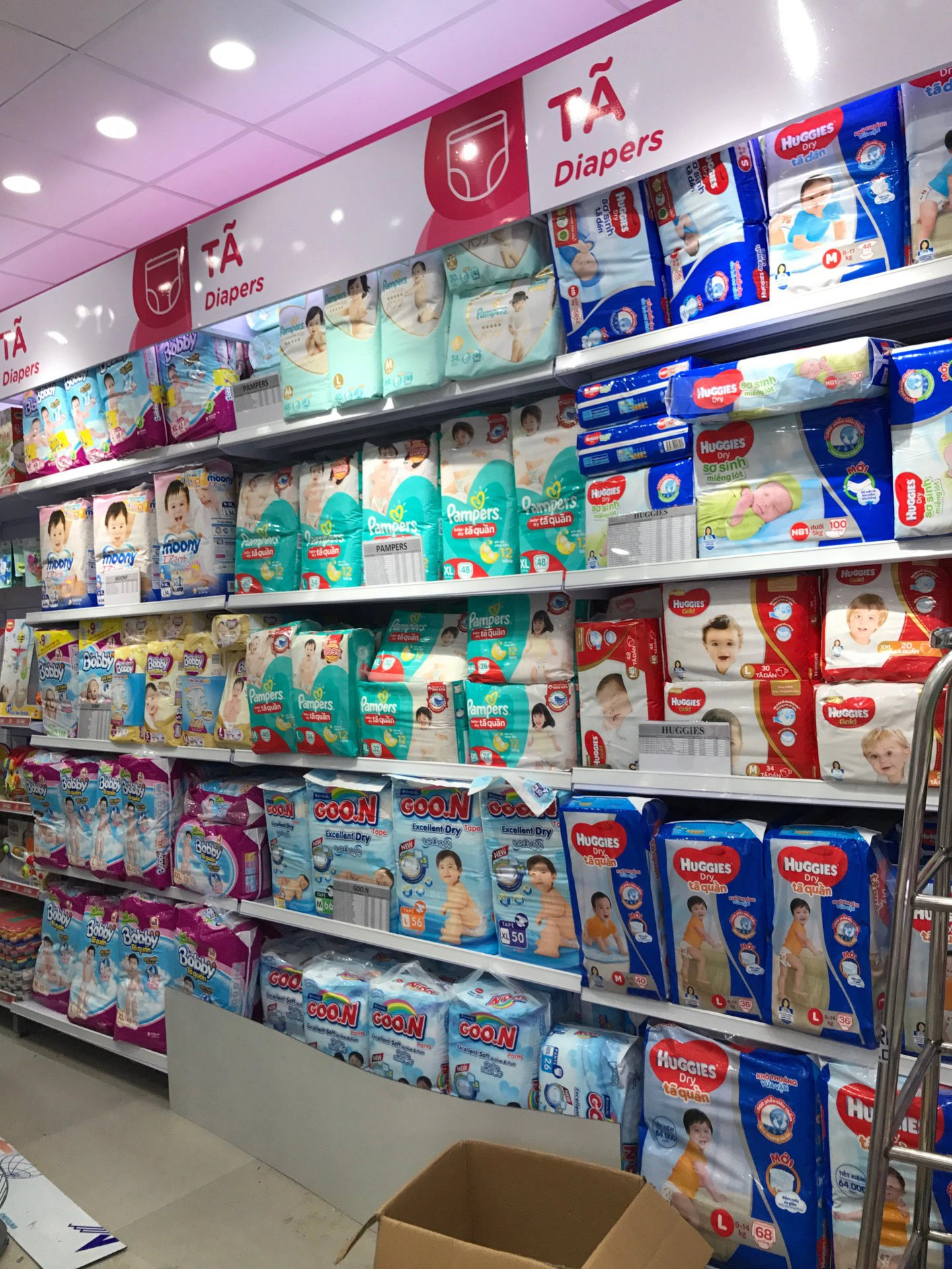  mua bỉm m&ugrave;a h&egrave; cho b&eacute; tại Con Cưng