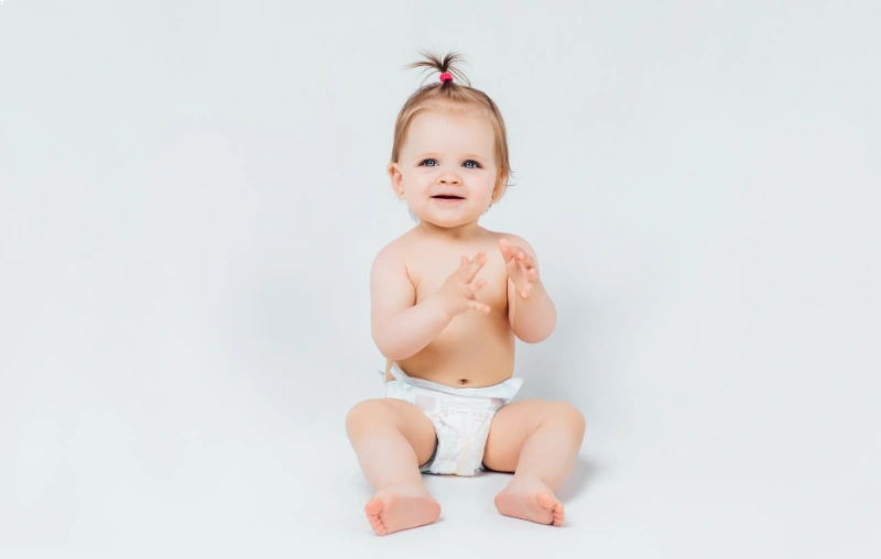 Bỉm cho b&eacute; sinh mổ n&ecirc;n ưu ti&ecirc;n sự mềm mại, mỏng nhẹ, tho&aacute;ng kh&iacute; v&agrave; c&aacute;c th&agrave;nh phần l&agrave;nh t&iacute;nh với da.