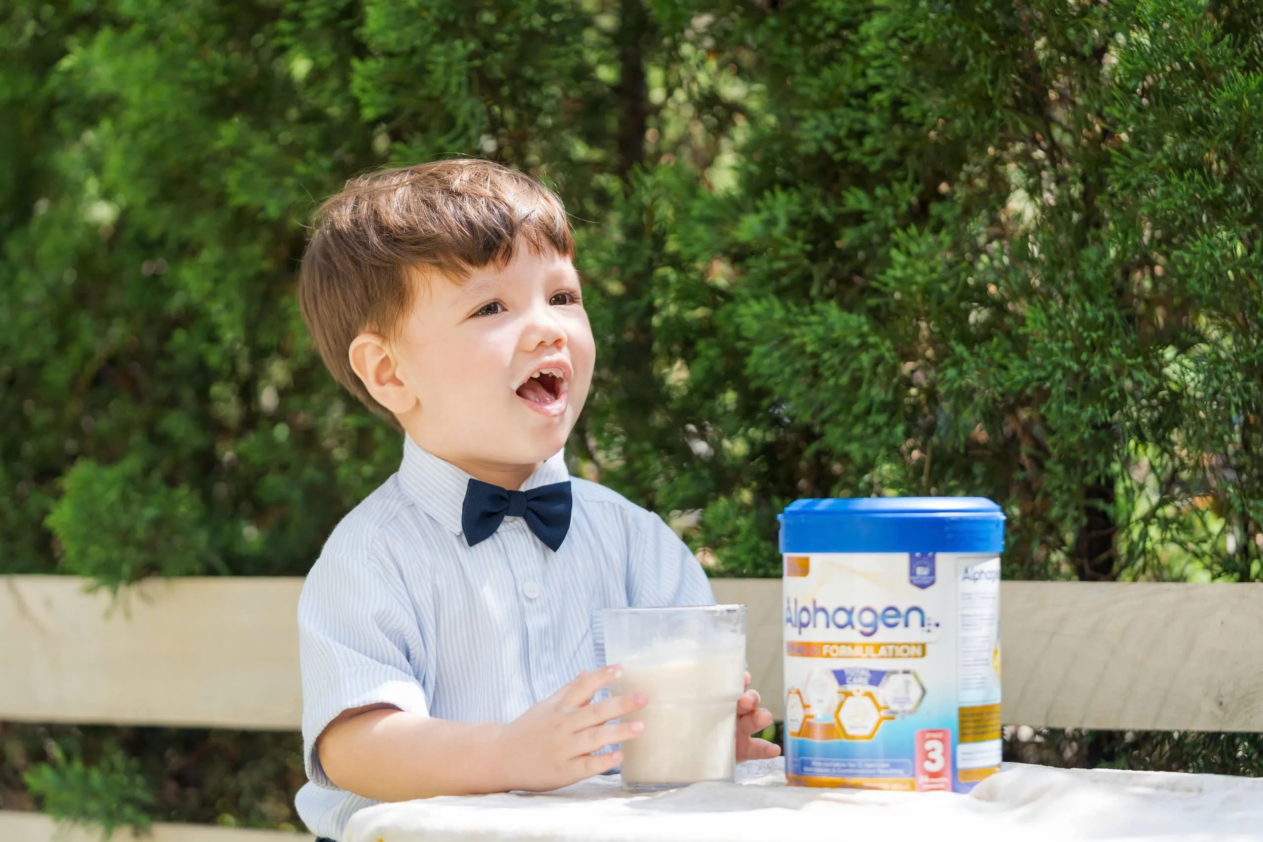 Alphagen bổ sung năng lượng bền bỉ nhưng vẫn dễ ti&ecirc;u h&oacute;a, hỗ trợ b&eacute; khắc phục t&igrave;nh trạng chậm tăng c&acirc;n hiệu quả.