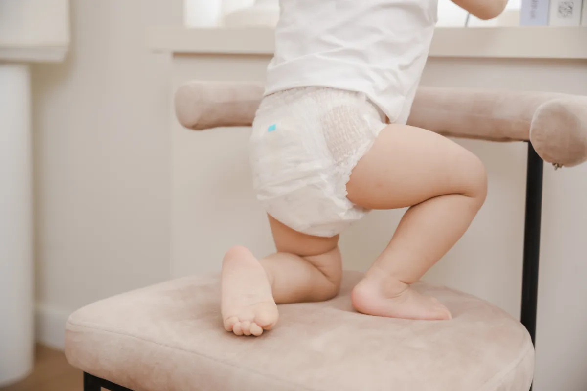 Bỉm Takato c&oacute; thiết kế vừa vặn với m&ocirc;ng của b&eacute;.