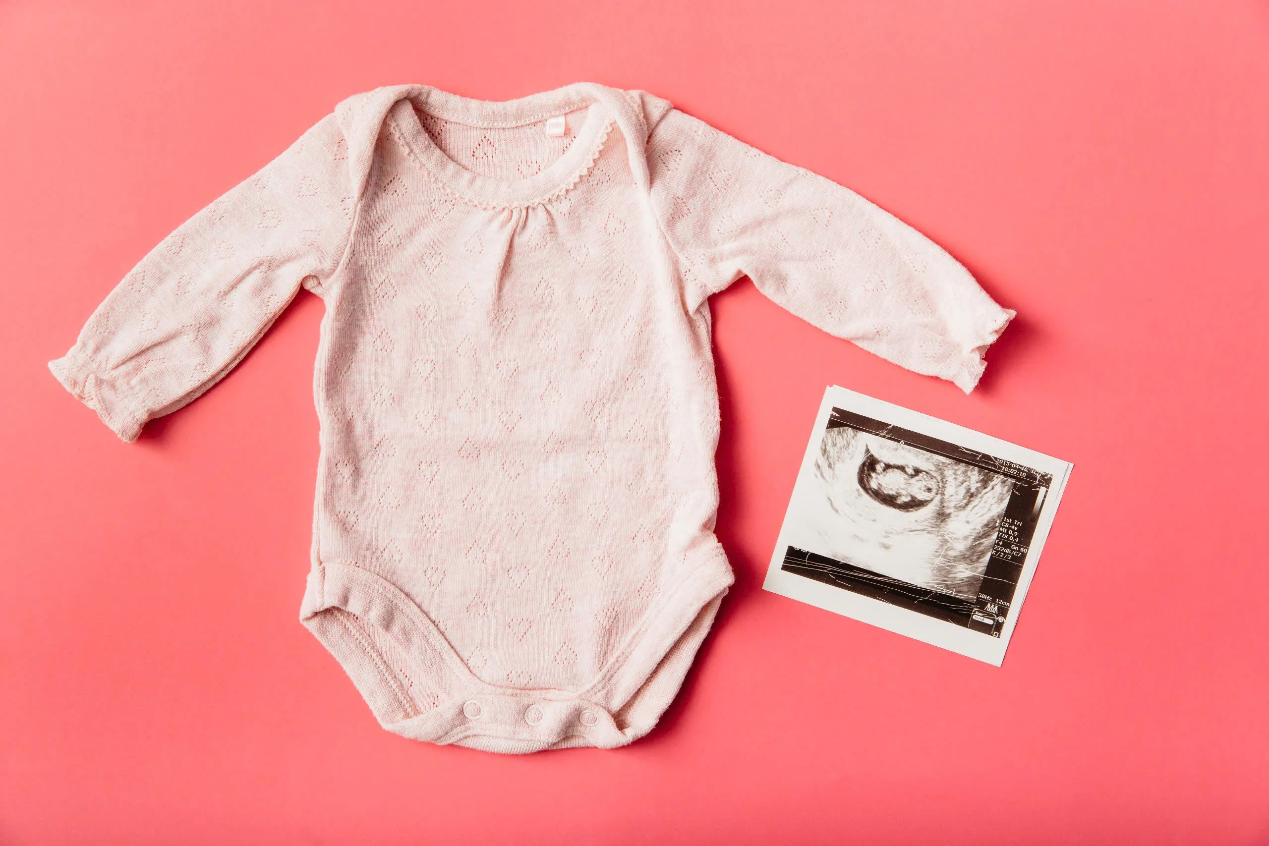 C&aacute;ch chọn bodysuit cho b&eacute; g&aacute;i sơ sinh theo m&ugrave;a.