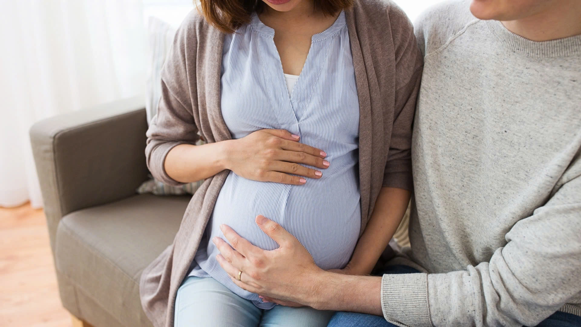 Mẹ bầu 3 th&aacute;ng cuối n&ecirc;n chọn vitamin chứa c&aacute;c kho&aacute;ng chất hữu cơ để ph&ograve;ng ngừa t&aacute;o b&oacute;n, n&oacute;ng trong trong m&ugrave;a h&egrave;.
