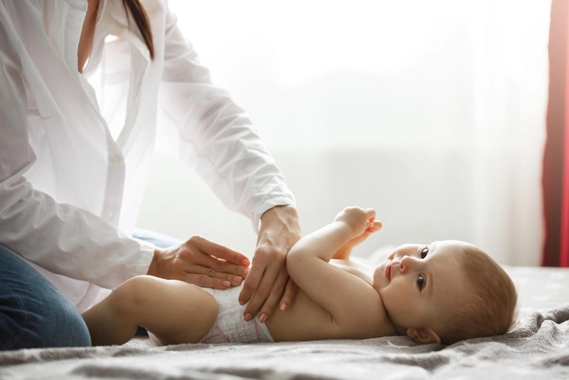 Nắm vững c&aacute;c ti&ecirc;u ch&iacute; chọn bỉm tốt gi&uacute;p mẹ bảo vệ l&agrave;n da mỏng manh của con y&ecirc;u.
