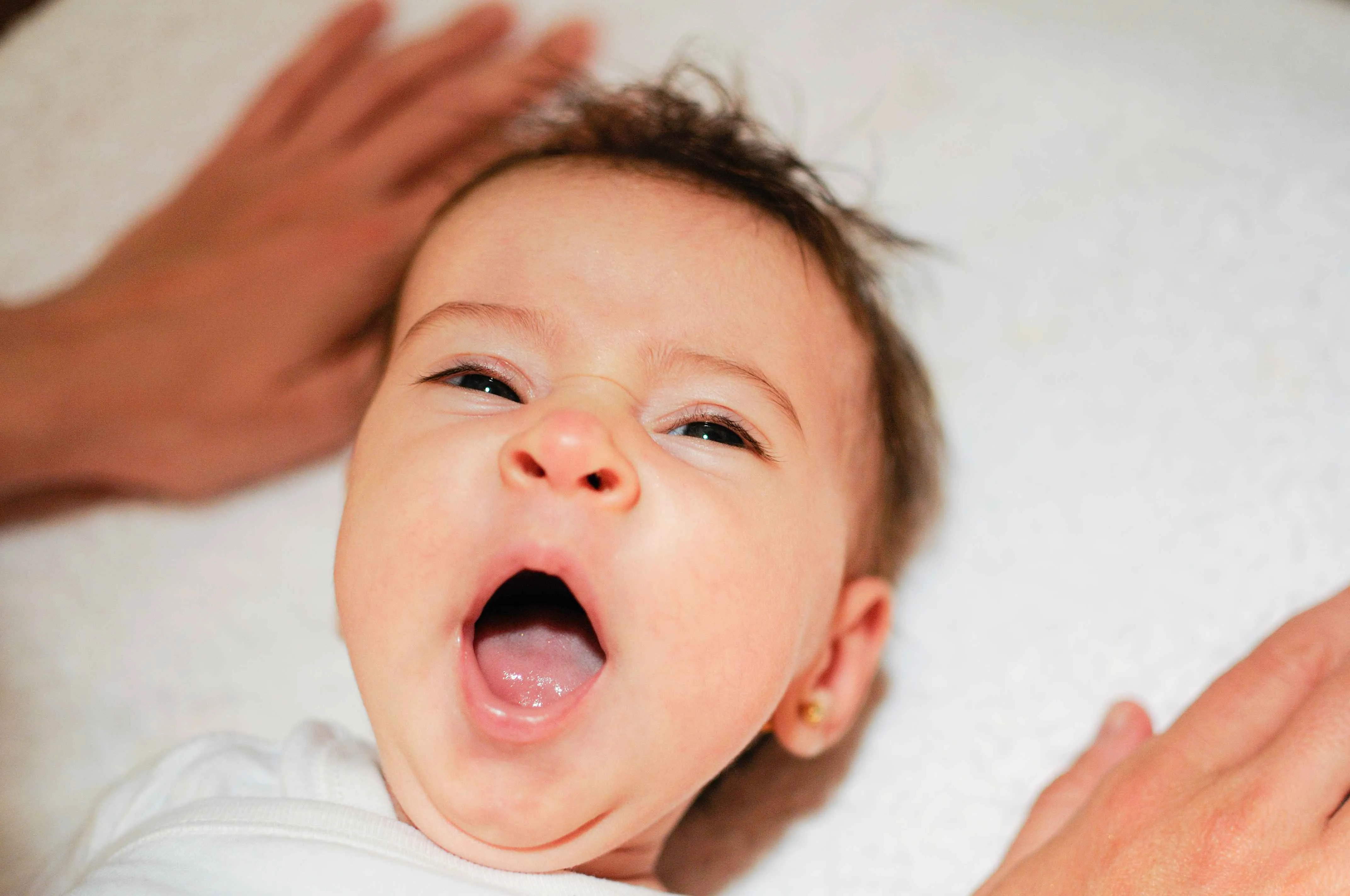 Thường xuy&ecirc;n mệt mỏi, hay ng&aacute;p vặt c&oacute; thể dấu hiệu cho thấy con đang thiếu sắt.