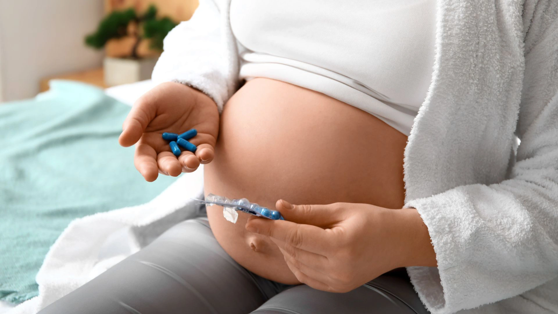 axit folic cho b&agrave; bầu 3 th&aacute;ng đầu